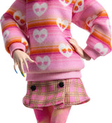 Monster High Wednesday Puppe und Zubehör Pink Enid Sinclair Sammelfigur mit Baskenmütze und Rucksack Puppenständer HXJ05