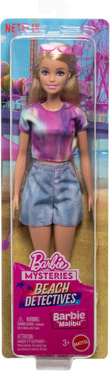 Barbie Mysteries: Malibu Beach Detectives-Puppe mit charakteristischem Outfit und Accessoires, einschließlich Sonnenbrille, JFV63