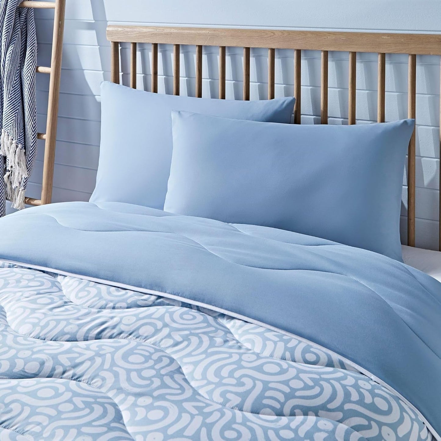 Night Lark Coverless Duvet Super King 6 Tog Spring Summer – Abstrakte Wellen. Superweiche, bequeme und leichte Decke. Maschinenwaschbares und schnell trocknendes All-in-One-Wendekissenbezugset mit Steppdecken und Bettdecken von Naty Shop