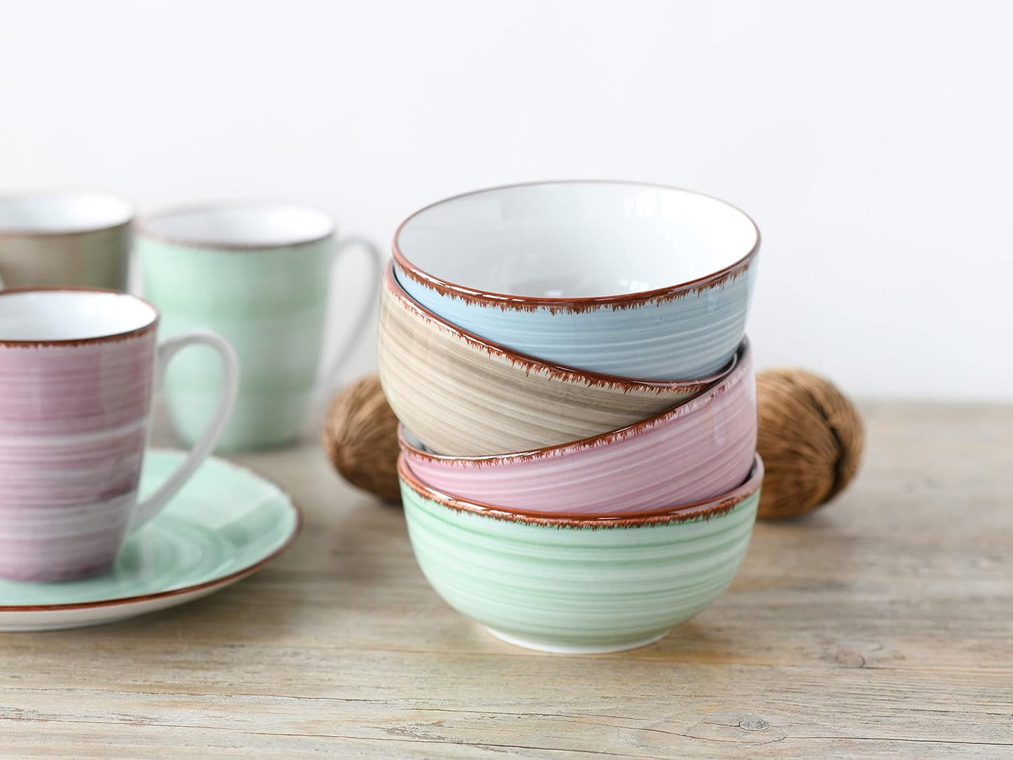 CreaTable, 22582, SAMBA-Serie, 16-teiliges Geschirrset für 4 Personen, Kombiservice aus Porzellan, spülmaschinen- und mikrowellenfest, hochwertige Herstellung