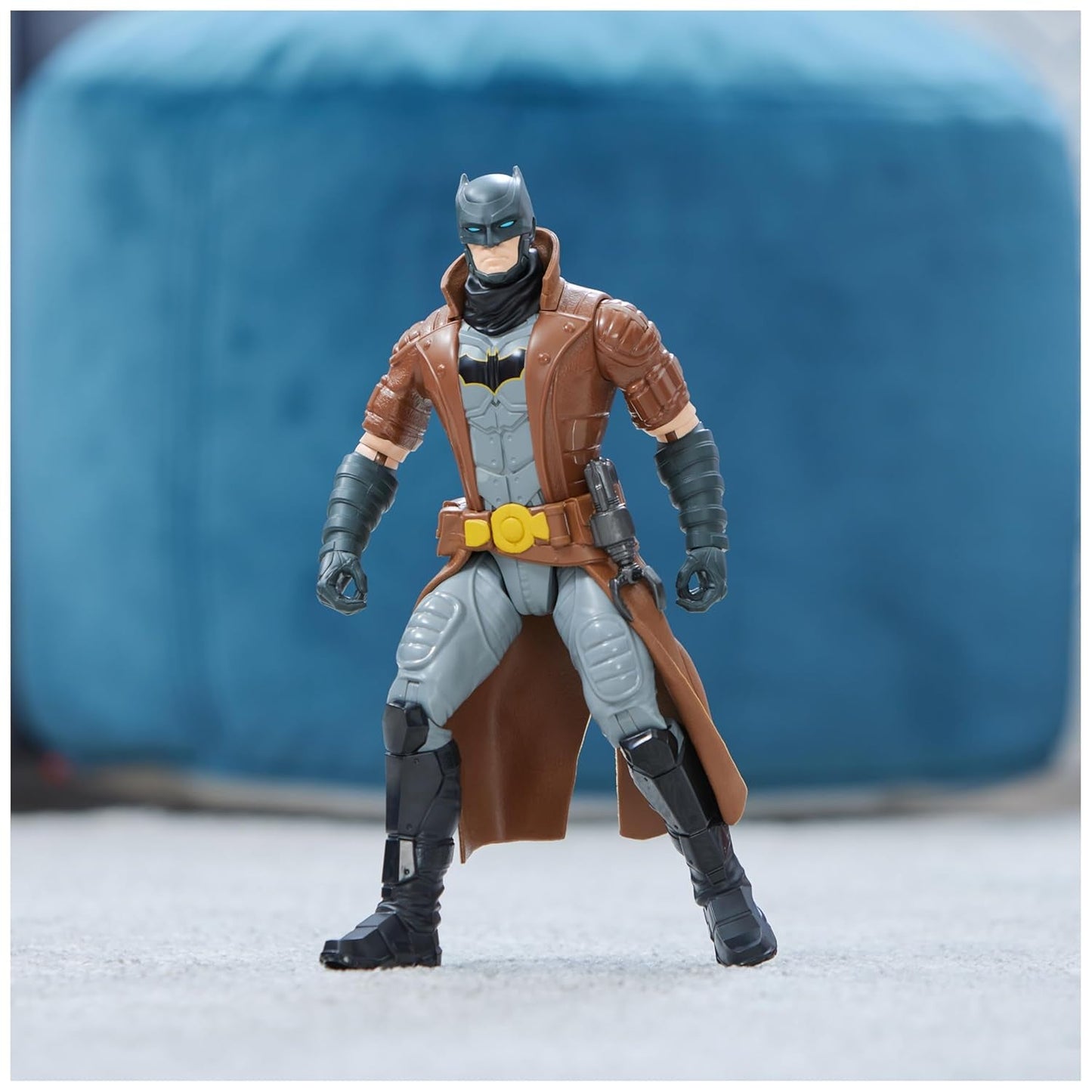 DC Comics Batman-Actionfigur, 30 cm groß, voll beweglich für spannende Abenteuer und actiongeladene Stunts. Spielzeug für Kinder ab 3 Jahren. Actionfiguren Naty Shop