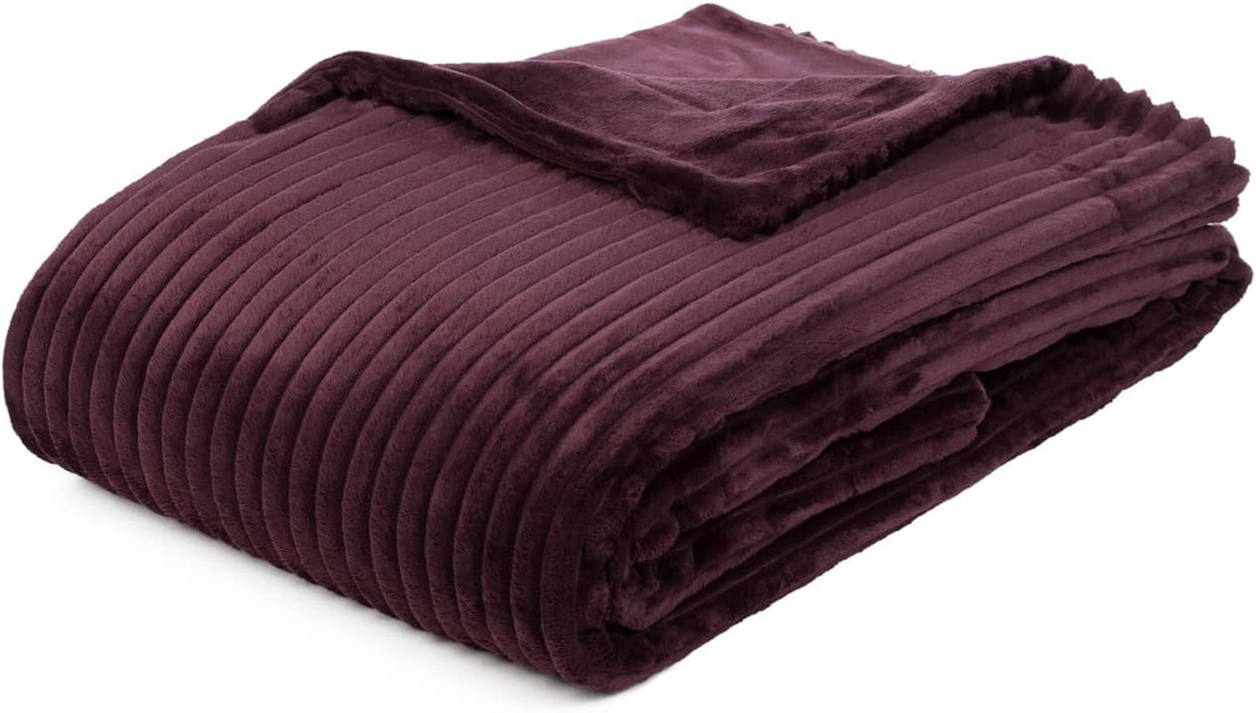 Gözze – Bequeme und weiche Decke in Cordoptik, 1620 g/Stück, 150 x 200 cm – Zimtbetten und Decken. Besuchen Sie den Gözze-Store Mure