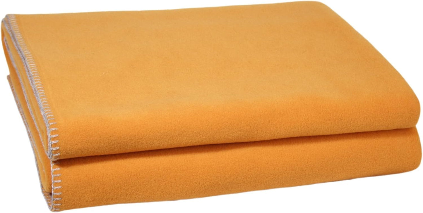 Zoeppritz-Decke in der Farbe Rot, aus 65 % Polyester, 35 % Viskose, Größe: 160 x 200 cm, 103291-235-160 x 200 Zoeppritz-Betten und -Bezüge seit 1828, 170 Safran, 160 x 200 cm