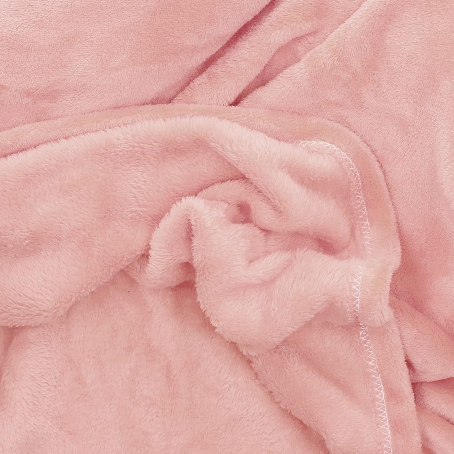 HOMLA Flauschige und warme rote Fleecedecke – für Sofa und Bett Bequeme Decke Sofadecke Wohnzimmerdecke – pflegeleicht 150 x 200 cm Rosa Betten und Decken Besuchen Sie den HOMLA-Store