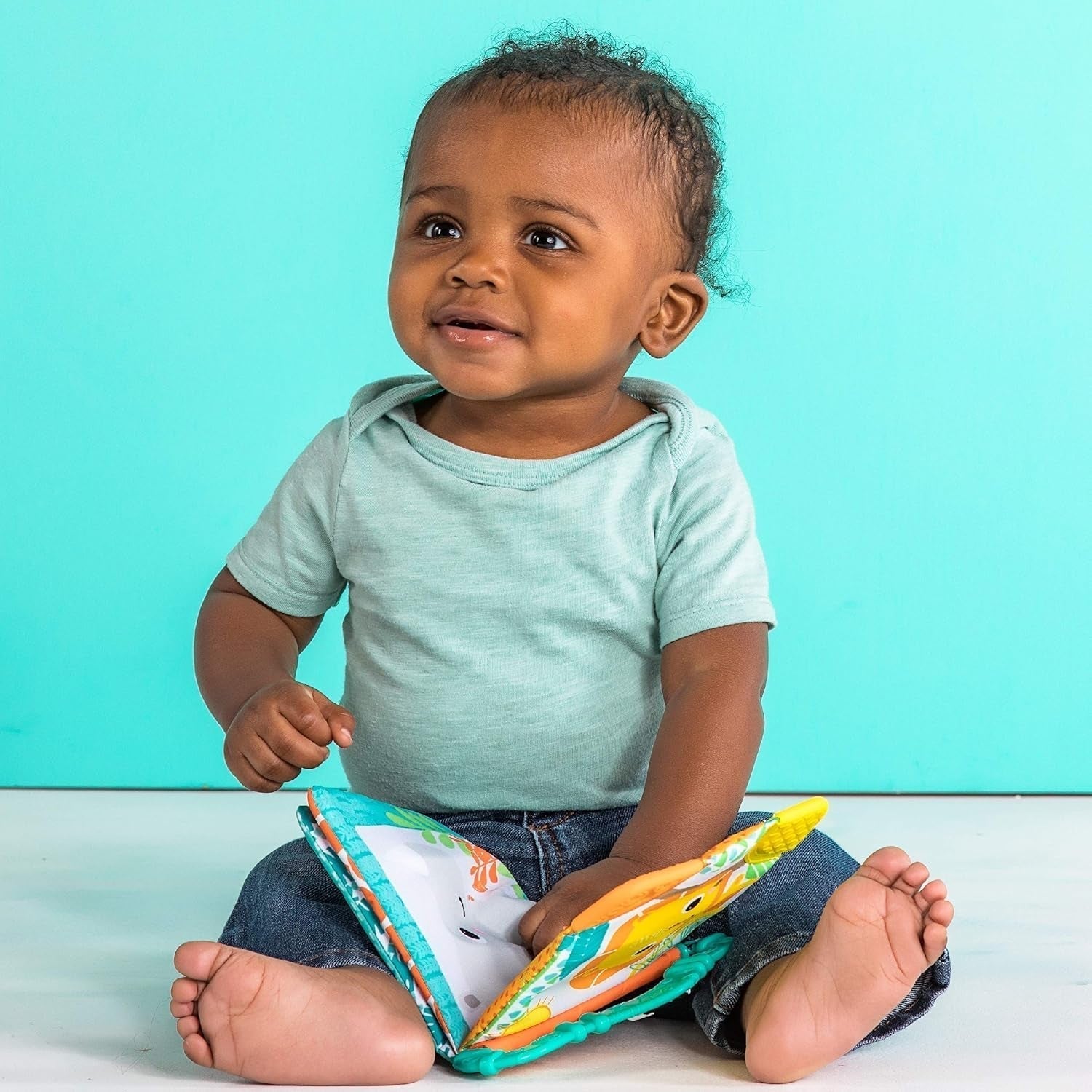 Bright Starts, Teethe & Read, Rassel-Stoffbuch, Greifling und Stofftier-Bilderbuch, Rasselbuch, Beißring, beruhigendes Zahnfleisch, Spielzeug für Babys und Kleinkinder ab 3 Monaten. Babyspielzeug Naty Shop