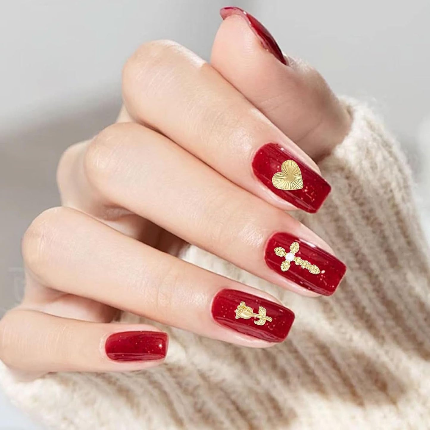 Gold Nagel Charms 80 Stück Kreuz Rose Herz Jungfrau Maria Nagel Edelsteine ​​Metalllegierung Nagelzubehör für Maniküre Design Dekorationen DIY Handwerk