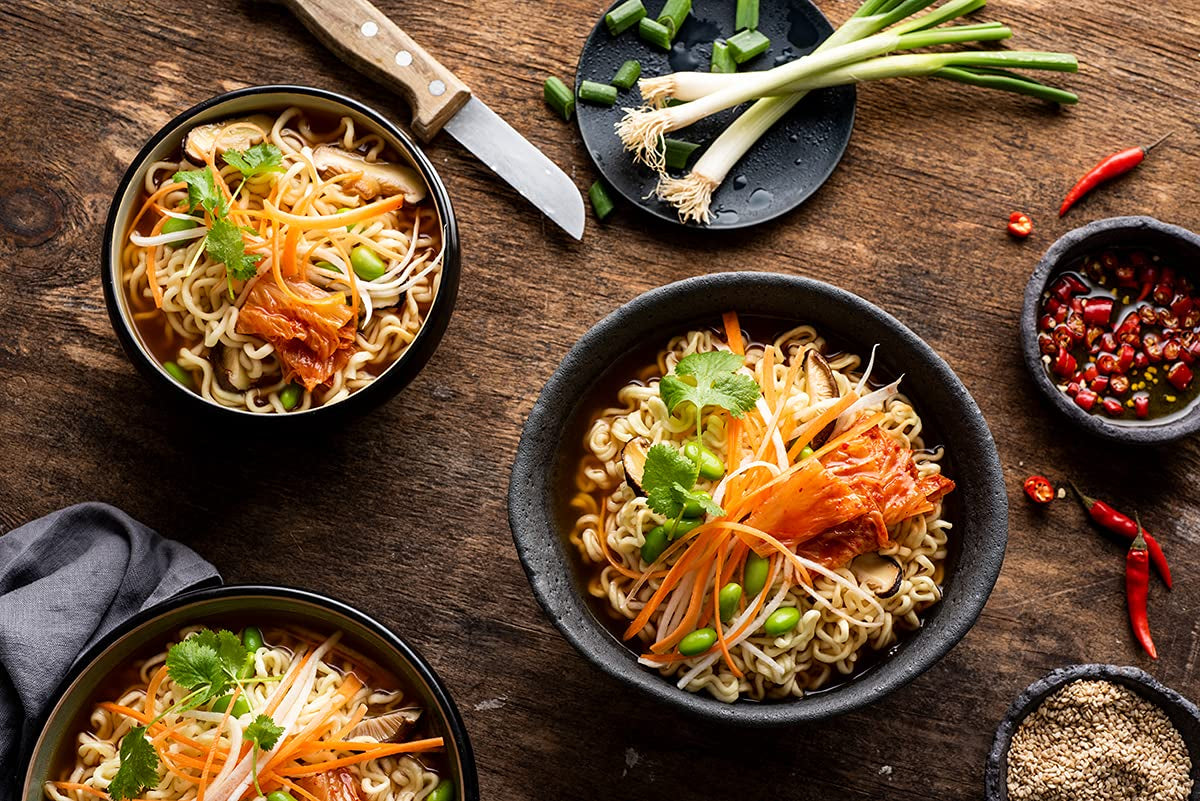 Nong Shim Kimchi Ramyun Instantnudeln – Koreanische Ramen-Suppe in einer Tasse – schnelle Zubereitung – 1 Packung à 75 g