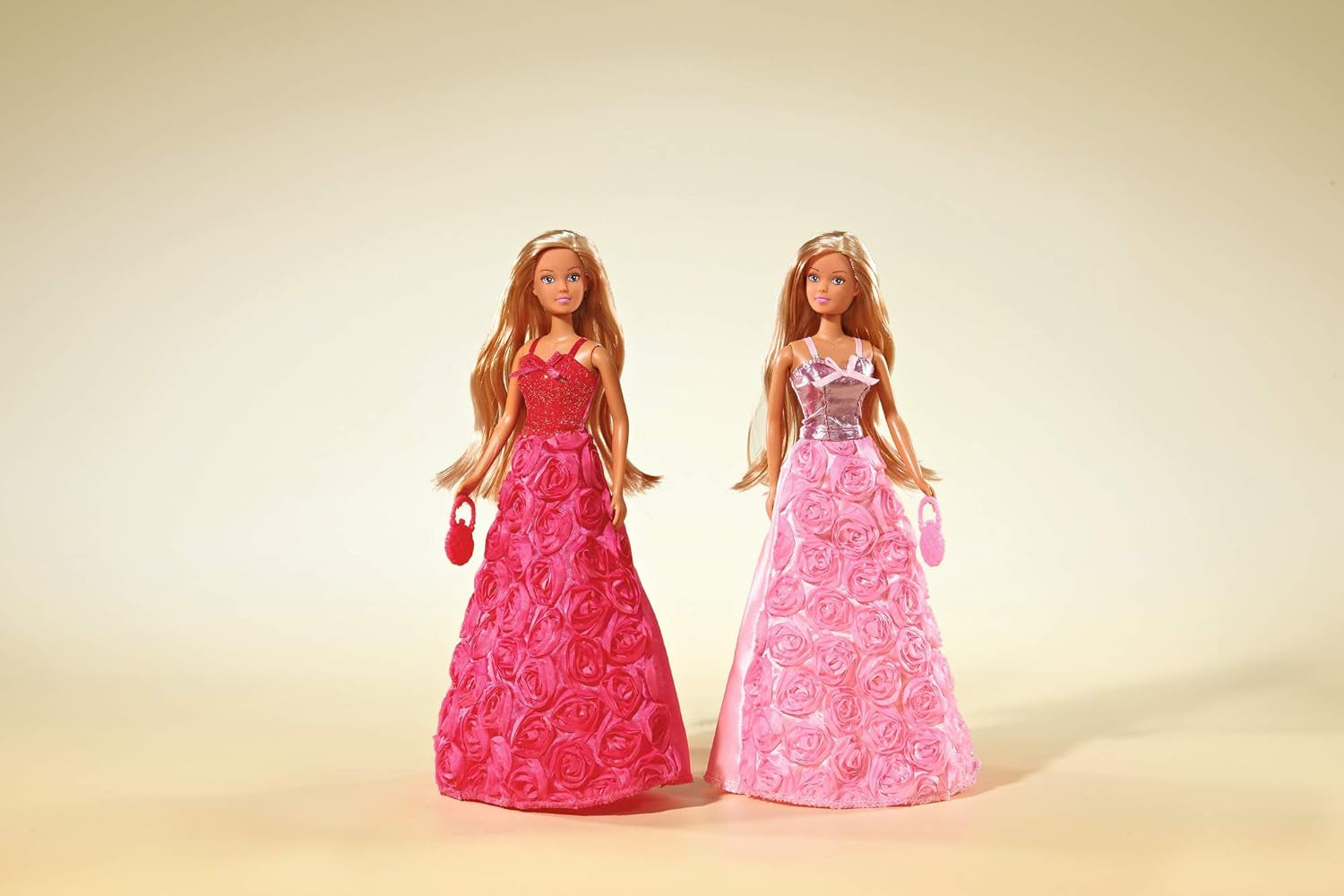 Simba 105739003 - Steffi Love Princess Gala Fashion, 2-fach sortiert, es wird nur EIN Artikel geliefert, Spielpuppe als Prinzessin im traumhaften Rosenkleid mit Handtasche, 29cm, ab 3 Jahre