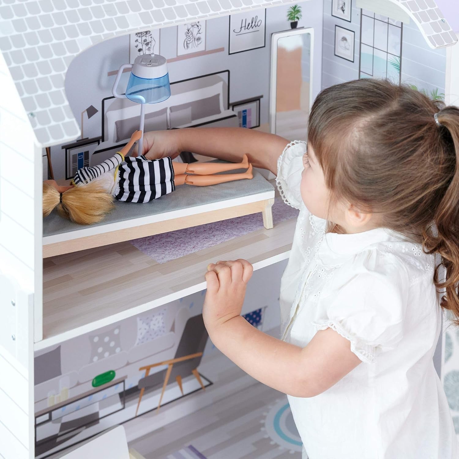 Teamson Kids Olivia's Little World Riesenpuppenhaus mit Möbeln und Zubehör, Puppenhaus aus Holz, 3-stöckiges Spielset für 30-cm-Puppen, ab 3 Jahren