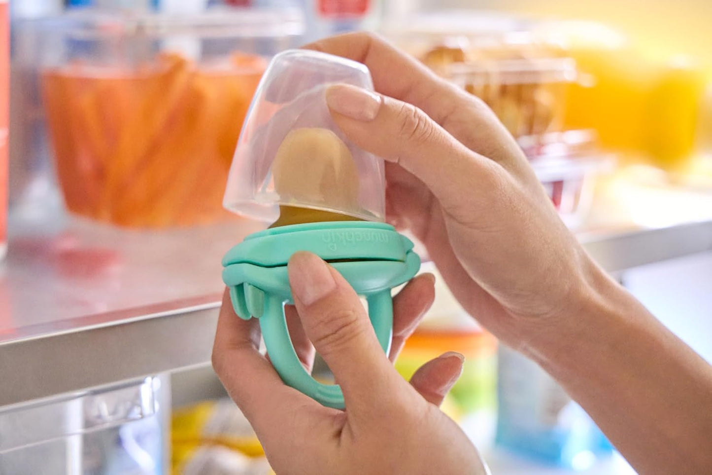 Munchkin Baby-Nahrungsmittelspender aus Silikon | Ideal für unterwegs – Silikonbeutel für Tiefkühlkost | Selbsternährender Futterspender | Entwöhnungsfutterautomat | BPA-frei | Ab 4 Monaten+ | 2 Stück | Blau und Grün
