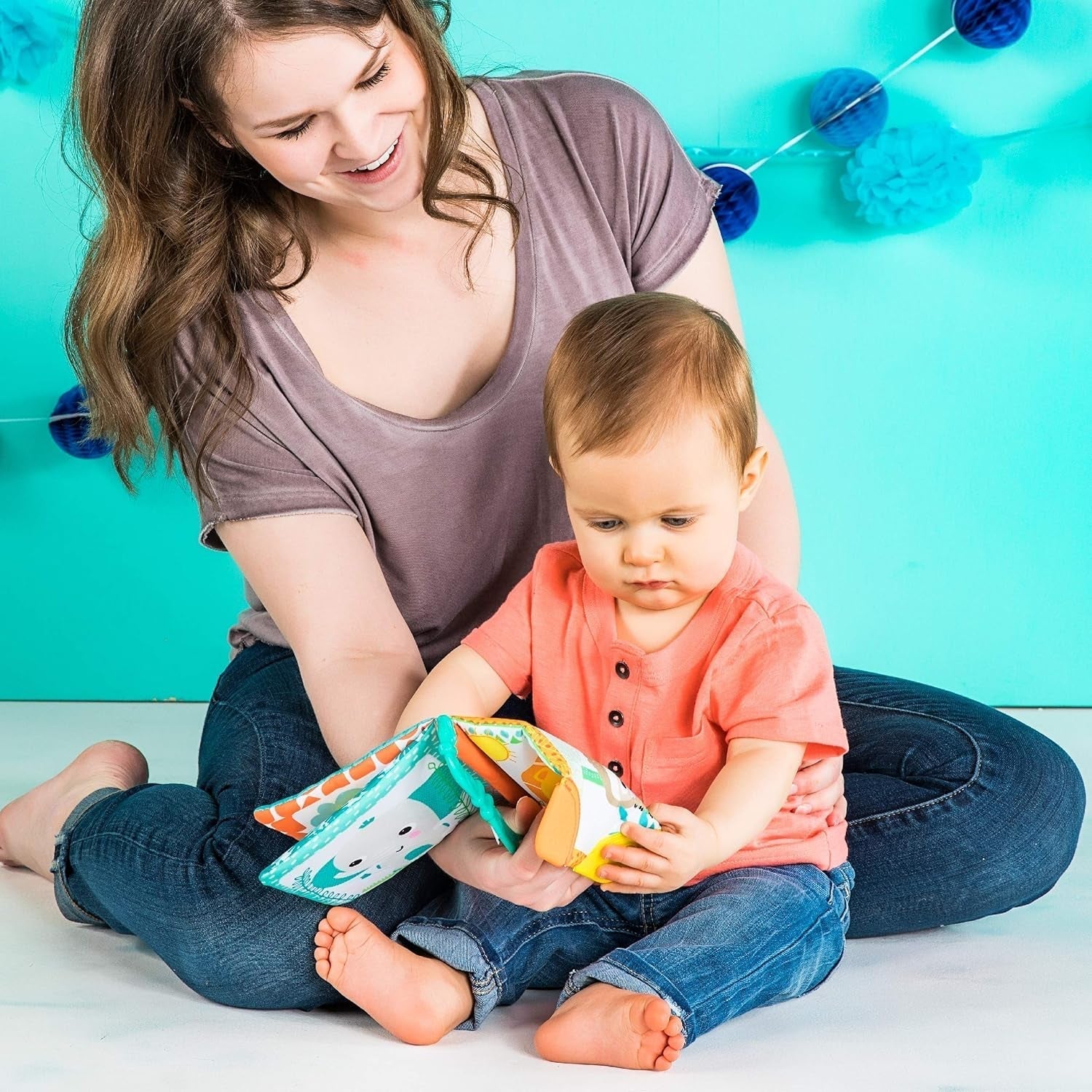 Bright Starts, Teethe & Read, Rassel-Stoffbuch, Greifling und Stofftier-Bilderbuch, Rasselbuch, Beißring, beruhigendes Zahnfleisch, Spielzeug für Babys und Kleinkinder ab 3 Monaten. Babyspielzeug Naty Shop