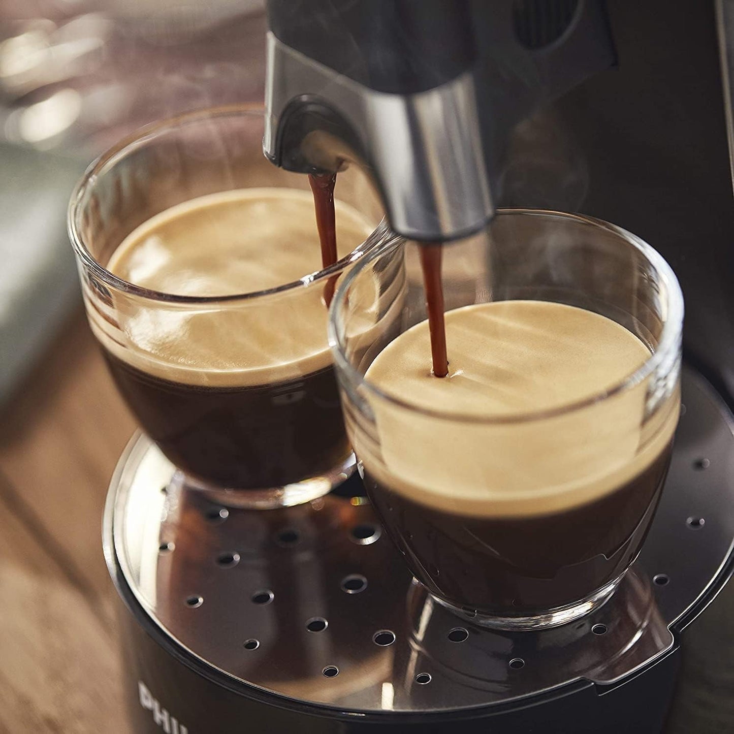 PHILIPS Senseo Select Kapsel-Espressomaschine mit Auswahl der Kaffeeintensität und Memory-Funktion, aus recyceltem Kunststoff, Farbe: Schwarz (CSA240/60)