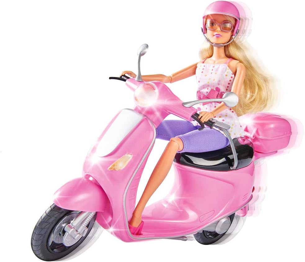 Simba 105730282 – Steffi Love Chic City Scooter, Steffi mit rosa Roller mit Helm und Helmfach, Modepuppe, 29 cm, für Kinder ab 3 Jahren
