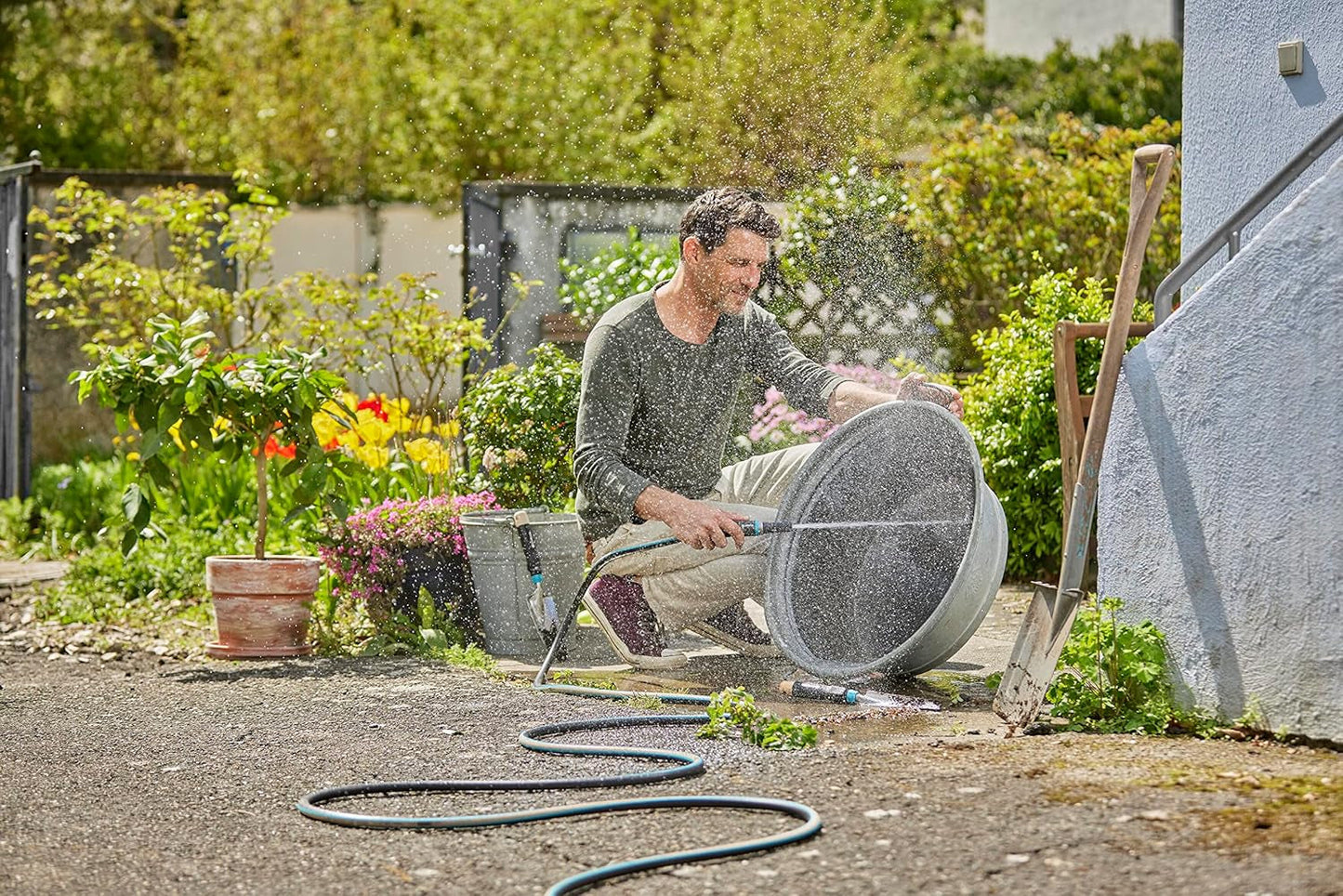 Gardena EcoLine Schlauch 1/2 Zoll, 20 m ohne Systemkomponenten: Nachhaltiger Gartenschlauch aus recyceltem Kunststoff, frei von Phthalaten und Schadstoffen, starke Grifffunktion, Frost- und UV-beständig (18930-20)