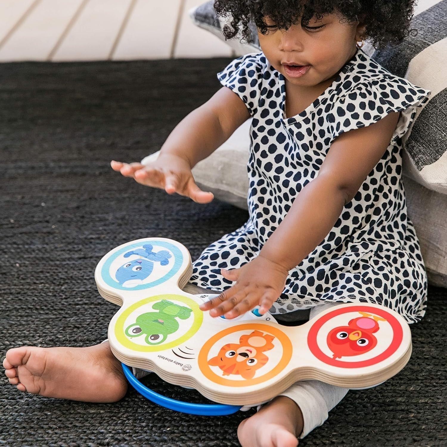 Baby Einstein Magic Touch Musikspielzeug mit Holztrommel für 6 Monate und älter & Hape Pinguin Musikalischer Wobbler, bunte Wackelmelodie, Roly-Poly-Spielzeug für 6 Monate und älter Bebe Toys Naty Shop