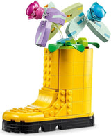 LEGO Creator 3-in-1-Blumensprinkler-Set, Kinderzimmerdekoration, Baue einen Sprinkler mit einem Blumenstrauß, Gummistiefeln oder 2 Spielzeugvögeln, kreatives Geschenk für Mädchen und Jungen ab 8 Jahren 31149 Bausets Besuchen Sie den LEGO-Store