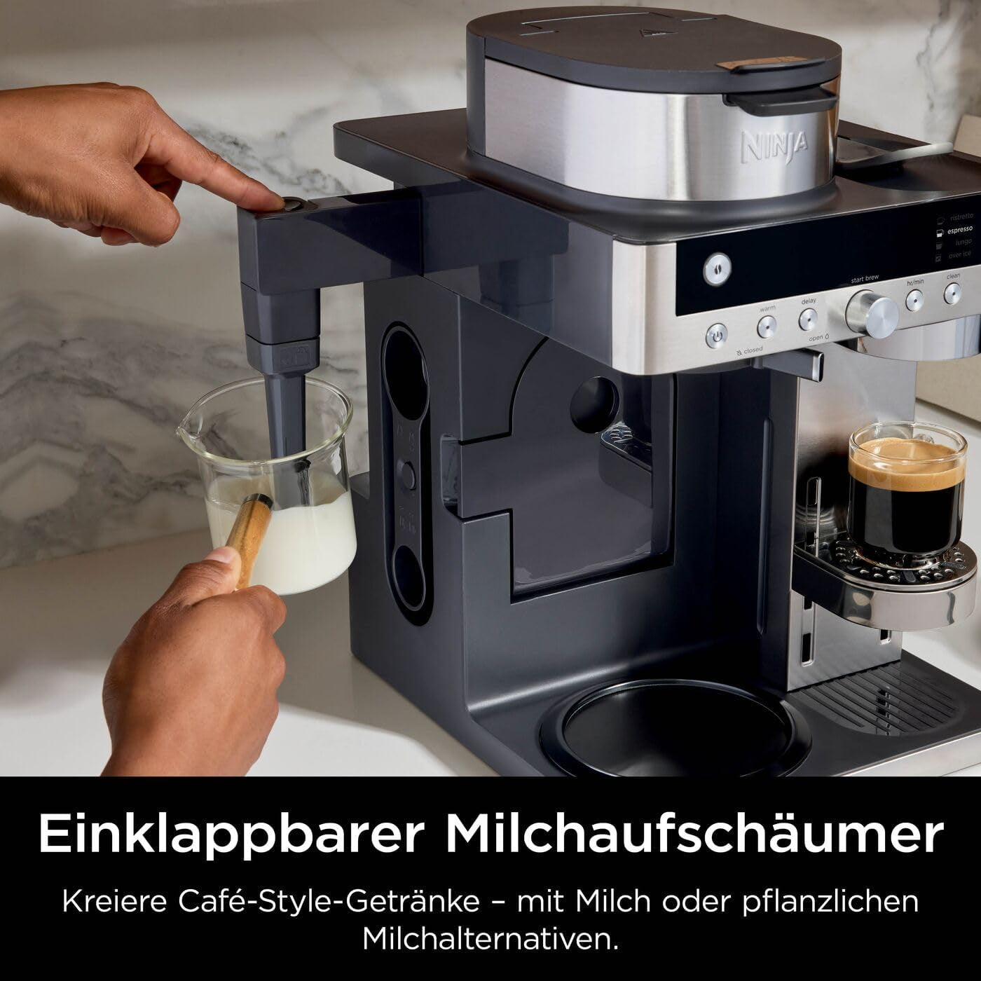 Ninja Prestige 2-in-1-Filterkaffeemaschine mit Kapseln und integriertem Milchaufschäumer, für Latte, Eiskaffee und Flat White, Schwarz CFN802EU