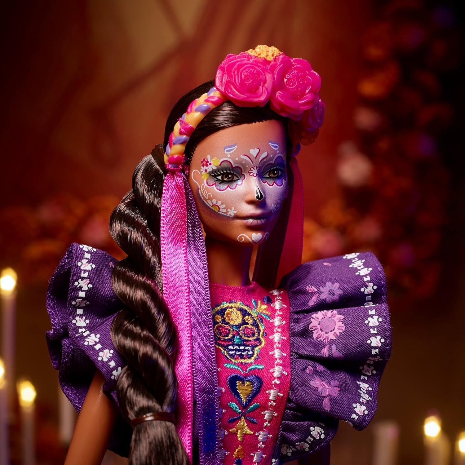 2022 Día De Muertos Barbie-Puppe mit gerüschtem Trachtenkleid, Blumenkranz und Calavera-Gesichtsbemalung, Geschenk für Sammler