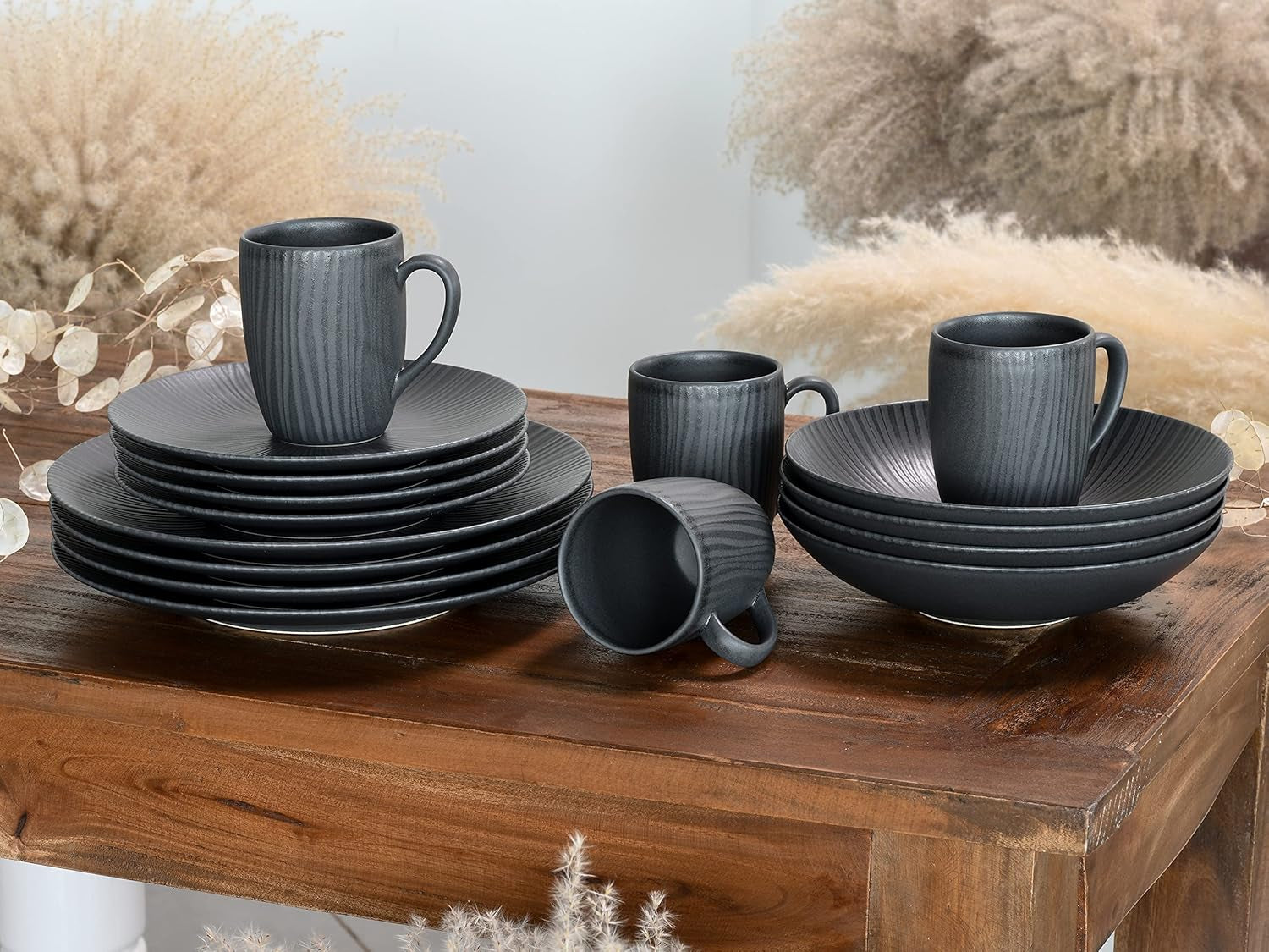 CreaTable, 20537, Vesuvio Black Series, 16-teiliges Geschirrset, Kombiservice aus Porzellan, spülmaschinen- und mikrowellengeeignet, hergestellt in Portugal