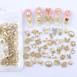 50 Stück Gold Nail Charms,Mix Styles Glitzersteine ​​​​Nägel Perle Legierung Nagel Steine ​​Blume Schmetterling Strasssteine ​​​​Nägel Herz Stern Nagel Charms DIY Nail Art Zubehör Frauen Nägel Deko