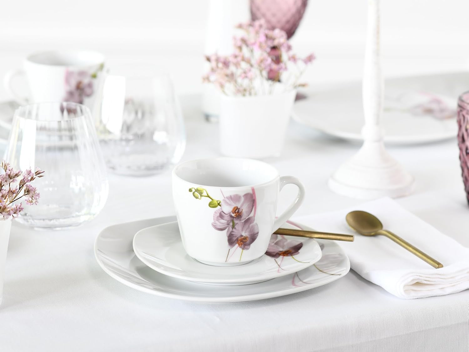 CreaTable, 24024, Serie „Square Orchid“, 18-teiliges Tafelservice für 6 Personen, Kaffeeservice aus Porzellan, spülmaschinen- und mikrowellengeeignet, hochwertige Herstellung