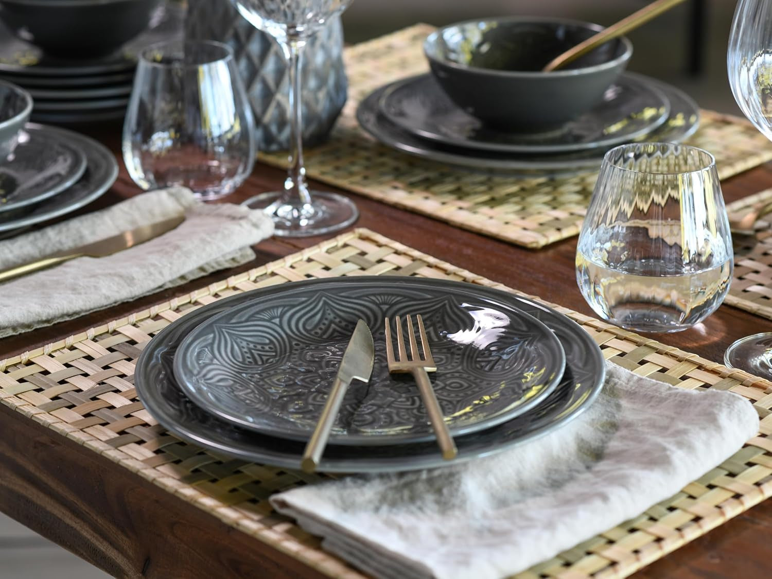 CreaTable, 21627, Serie Orient Mandala, 18-teiliges Tafelservice, Tellerset aus Porzellan, spülmaschinen- und mikrowellengeeignet, hergestellt in Europa