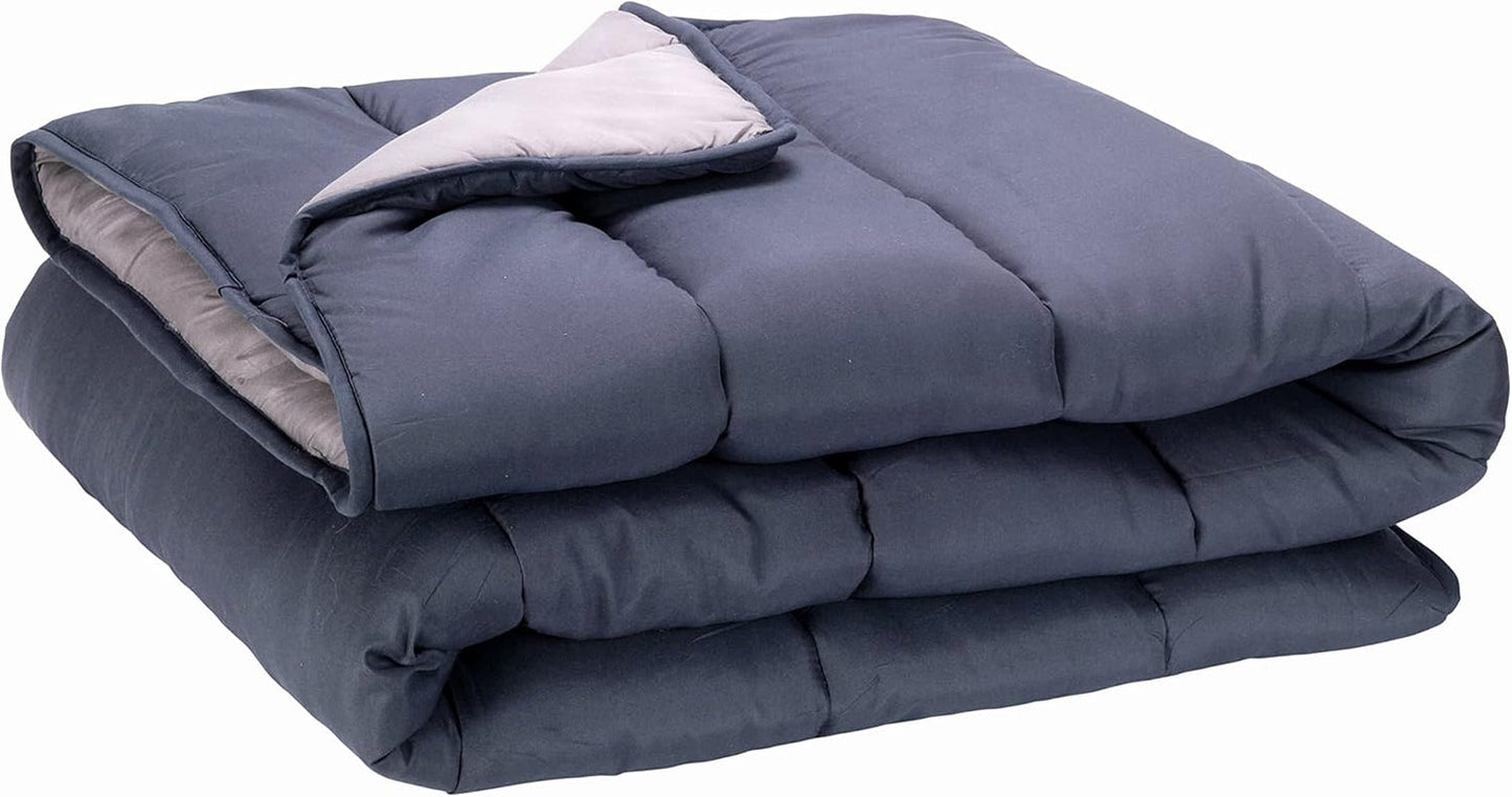 Pikolin Home – Wendedecke 300 G – nordische zweifarbige Füllung – für Bett 90 – bequem, warm, atmungsaktiv, Marineblau, 140 x 200 cm Naty Shop Bettdecken und Steppdecken Standardtitel
