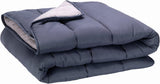 Pikolin Home – Wendedecke 300 G – nordische zweifarbige Füllung – für Bett 90 – bequem, warm, atmungsaktiv, Marineblau, 140 x 200 cm Naty Shop Bettdecken und Steppdecken Standardtitel