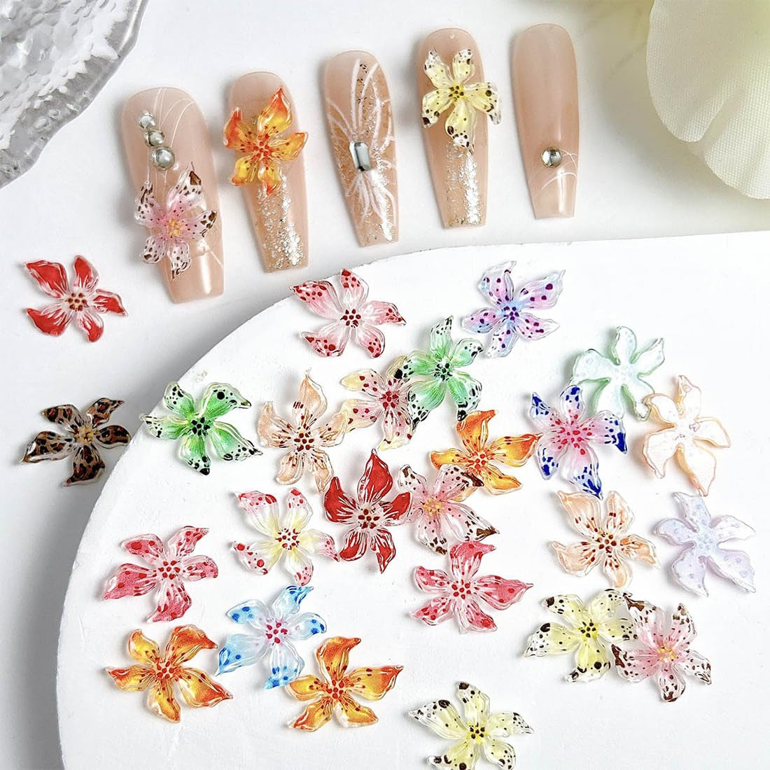 100 Stück 3D Blume Nagel Charms Nägel Zubehör Nageldesign Glitzersteine ​​​​Nailart Strasssteine ​​​​Flower Nail Charms Luminous Flower Nail Art Charms Bunte Blumen Deko Nagel Steinchen Flowers Nail