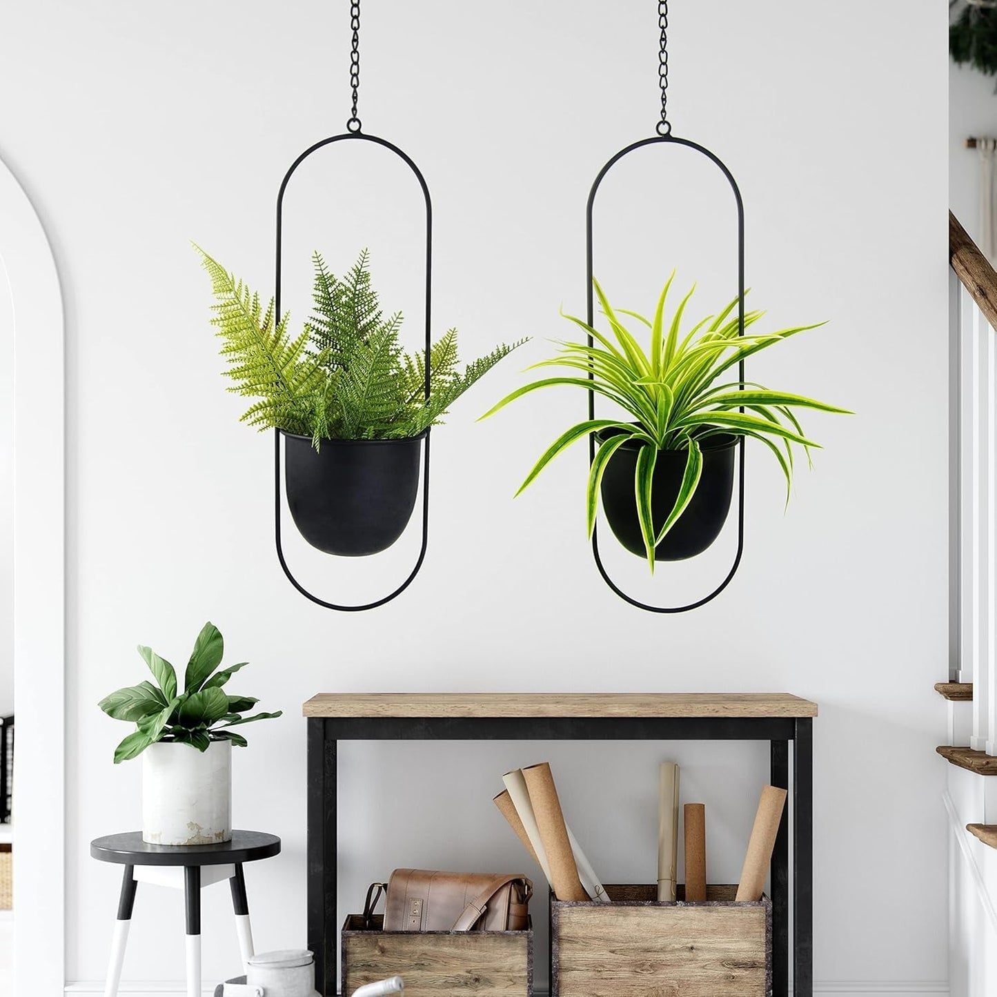 Hängende Blumentöpfe aus Metall, 2 Stück, schwarz, ovaler geometrischer Pflanzenaufhänger mit Töpfen, moderner Wand- und Deckenpflanzer für drinnen und draußen, 15,2 cm, Blumentöpfe 2 Stück