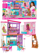 Barbie-Ferienhaus (116 x 77,9 cm), 6-Sitzer-Spielhaus, komplett möbliert mit Zubehör, Möbeln und Aufzug, faltbar und Aufbewahrung, Puppe, Geschenk für Kinder ab 3 Jahren, HCD50