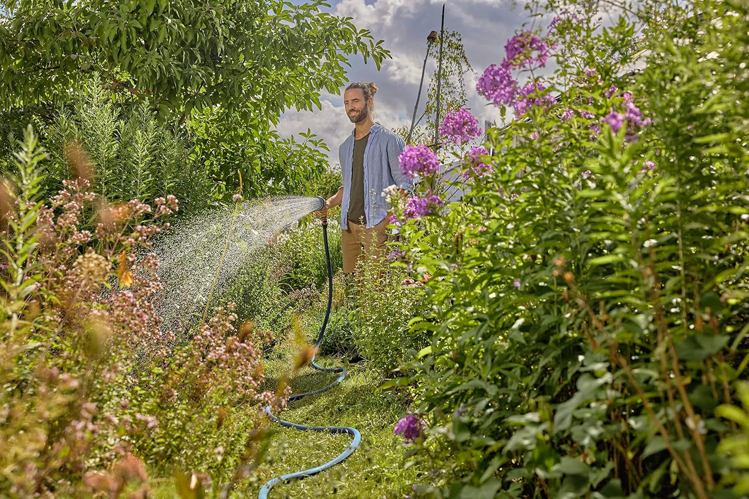 Gardena Liano Xtreme 3/4 Zoll 25m Set: Extrem robuster Textil-Gartenschlauch mit leichtem, wetterfestem PVC-Innenschlauch (18482-20)
