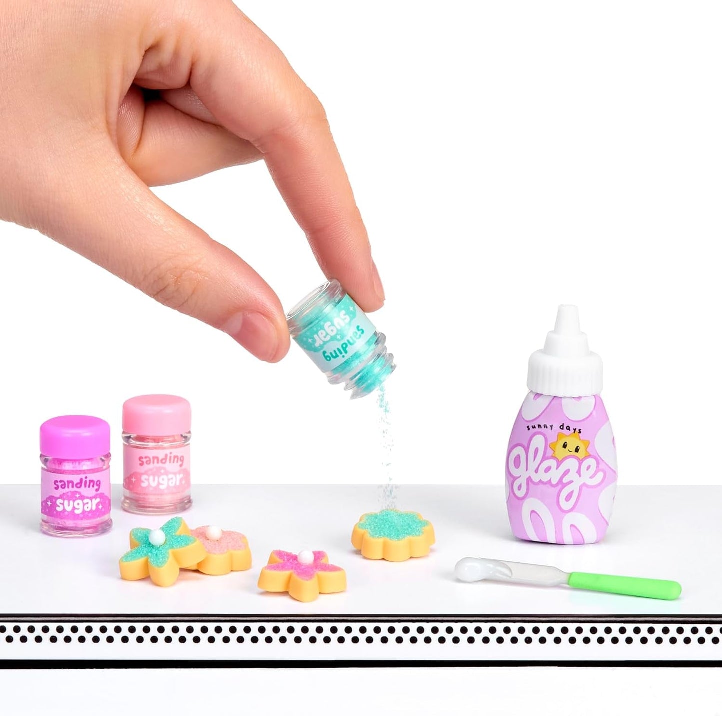 MGAs Miniverse Make It Mini-Frühlingsserie – saisonale Miniatur-Sammlerstücke aus Kunstharz zum Selbermachen und Ausstellen mit nachgebildeten, nicht essbaren Zutaten – für Sammler und Kinder ab 8 Jahren