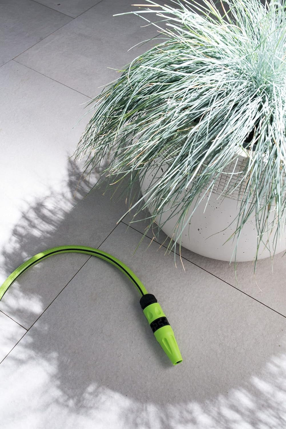 Cellfast QUATTRO Gartenschlauch, langlebig, leicht, 4-lagig, UV-beständig, Drahtschlauch, Kreuzgeflecht, 20 Bar, 1/2 Zoll 15 m, 10-064