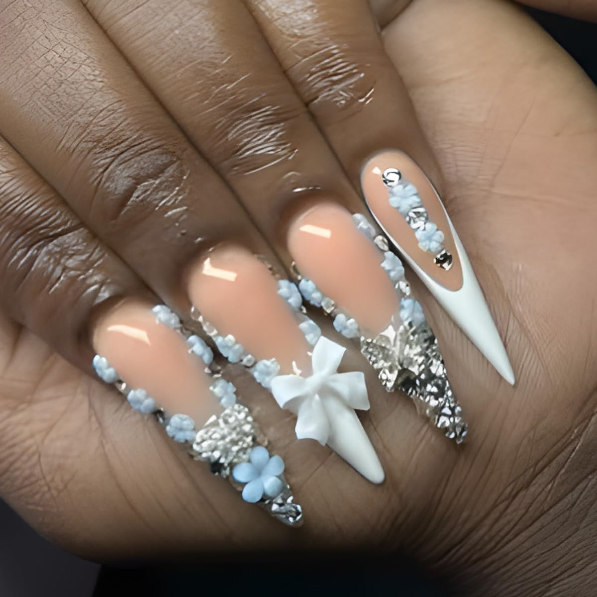 Moonglow Lange Nägel Stiletto Milchweiß Rosa Farbverlauf Glitzer Coole künstliche Nägel mit Kleber Rosa Ombre Glitzer Künstliche Nägel