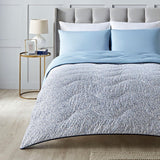 Night Lark Coverless Duvet Super King 6 Tog Spring Summer – Abstrakte Wellen. Superweiche, bequeme und leichte Decke. Maschinenwaschbar und schnell trocknend, alles in einem wendbaren Kissenbezug-Set. Bettdecken und Steppdecken, Naty Shop Blue Garden Einzelbett