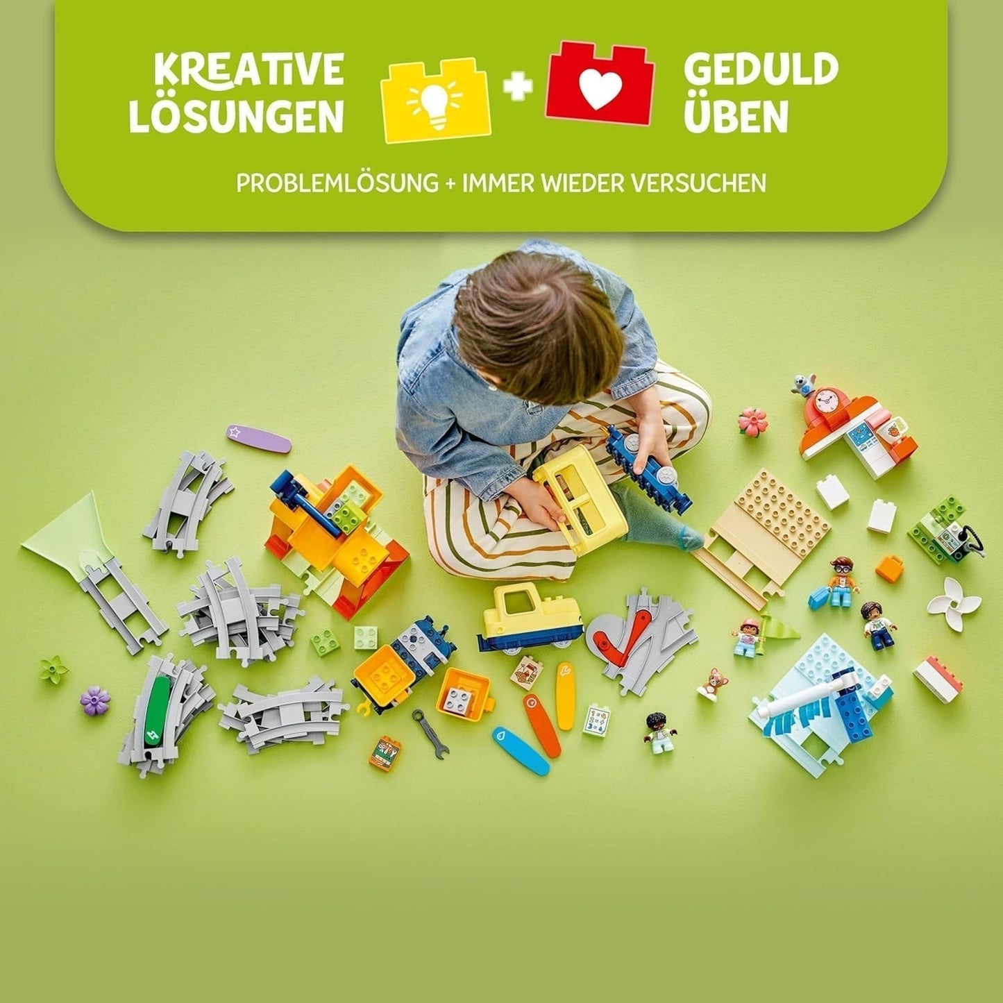 LEGO DUPLO Town Große interaktive Eisenbahn, Bauspielzeug für Kleinkinder ab 3 Jahren, Push & Go-Lokomotive mit Lichtern und Geräuschen, Gleisteile, Lernspielzeug für Vorschulkinder 10428 Bausets Beuche den LEGO-Store