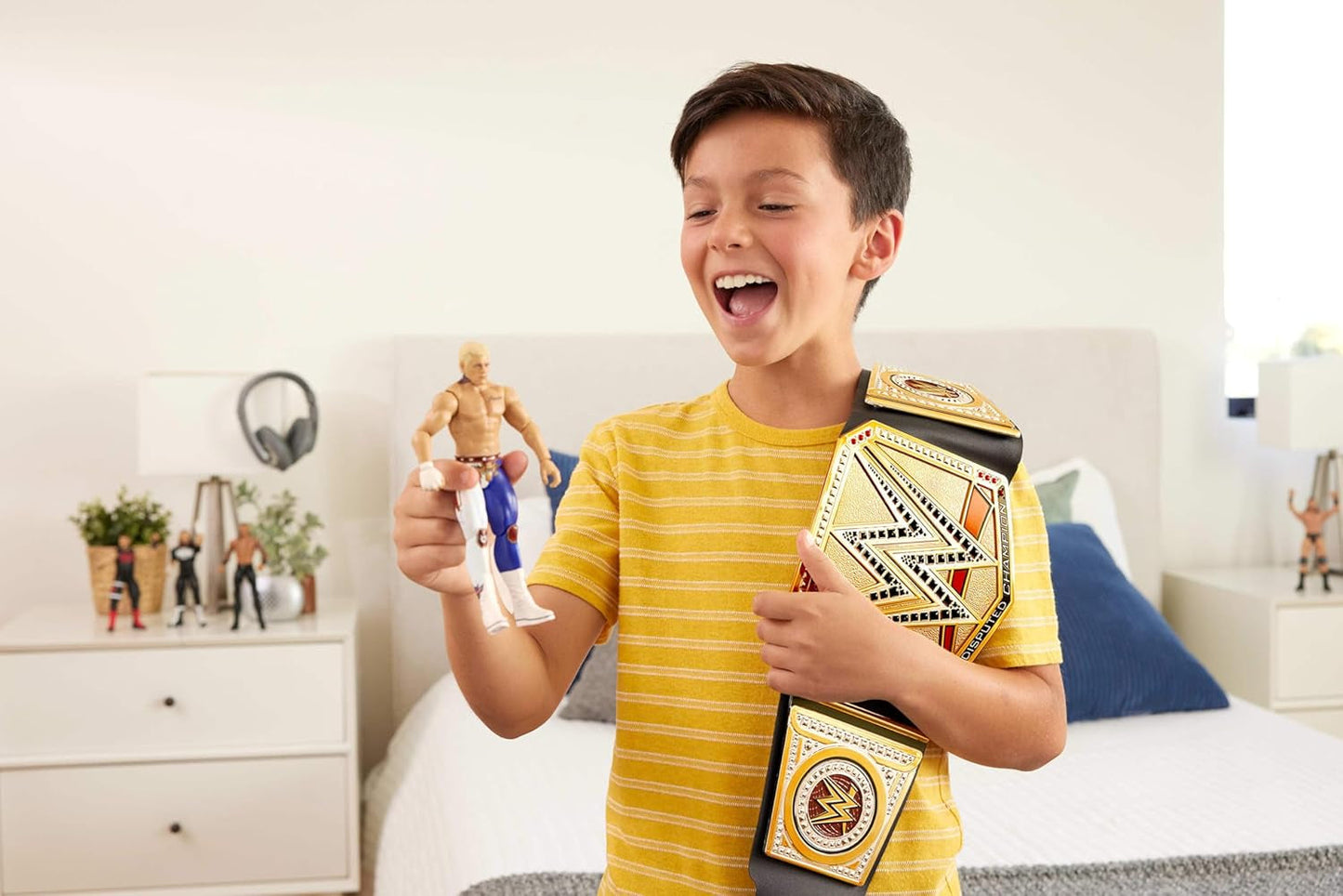 Mattel Mattel WWE Championship Gürtel, unbestrittener WWE Universal Championship Rollenspiel und Kostüm, ca. 100 cm langer Kunstledergürtel mit einzigartiger Passform, HYJ35 Actionfiguren Naty Shop
