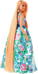 Barbie Extra Fancy, kurviges langes erdbeerblondes Haar, zweiteiliger Anzug, blaue Katze, rosa Tasche, Ananas-Sonnenbrille inklusive Puppe, geeignet als Geschenk, Hhn14 Naty Shop-Puppen