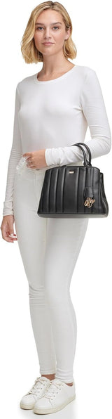 DKNY Chain Lexington Park Medium Logo Chain Satchel, Schwarz/Gold, Einheitsgröße Damen Naty Shop Taschen