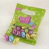 Kleine Osterfreunde mit Schokolade | 2 x 100 g und Schokoladendekor Mini-Eier mit Alpenmilch | 2 x 180 g Beutel | Eier aus hochwertiger Vollmilchschokolade, fröhlich und bunt verpackt, in vier Farben zu Ostern