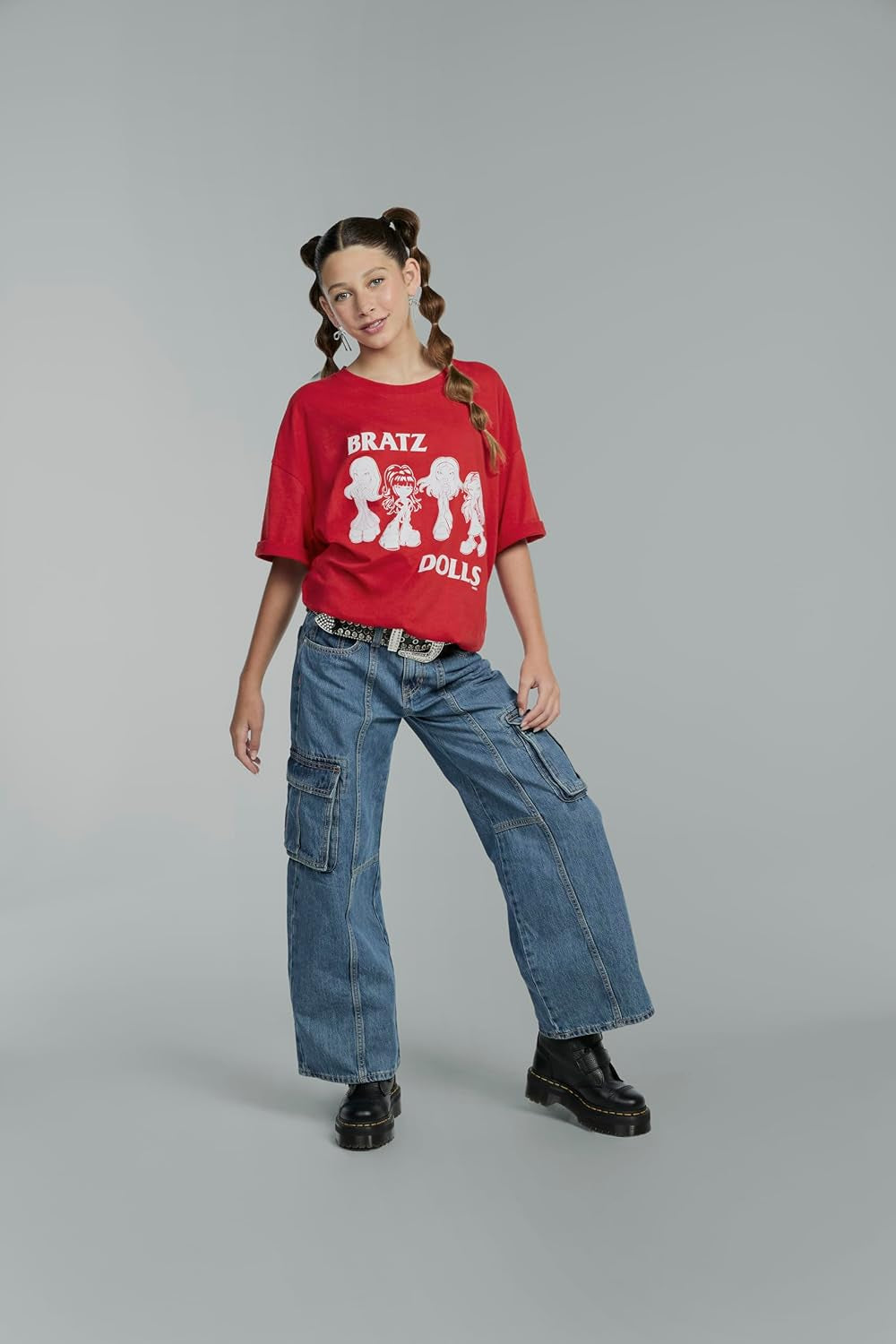 Bratz Stylin' Jade, modische Puppe im T-Shirt-Stil, inklusive Zubehör, süßes Mädchenspielzeug