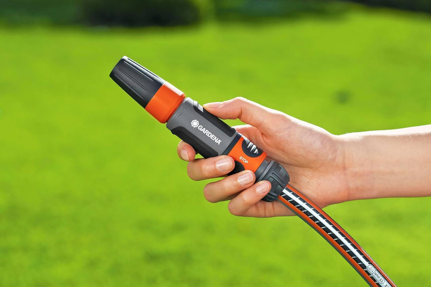 Gardena Sprühset für 13 mm (1/2 Zoll) und 15 mm (5/8 Zoll) Schläuche: Reinigungssprühset mit Aquastop für schnellen Anschlusswechsel (18288-20)