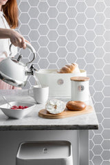 , Brotkorb „Living“ aus Edelstahl, cremefarben, mit Bambusdeckel, cremefarbene Aufbewahrungsboxen für Lebensmittel von Naty Shop