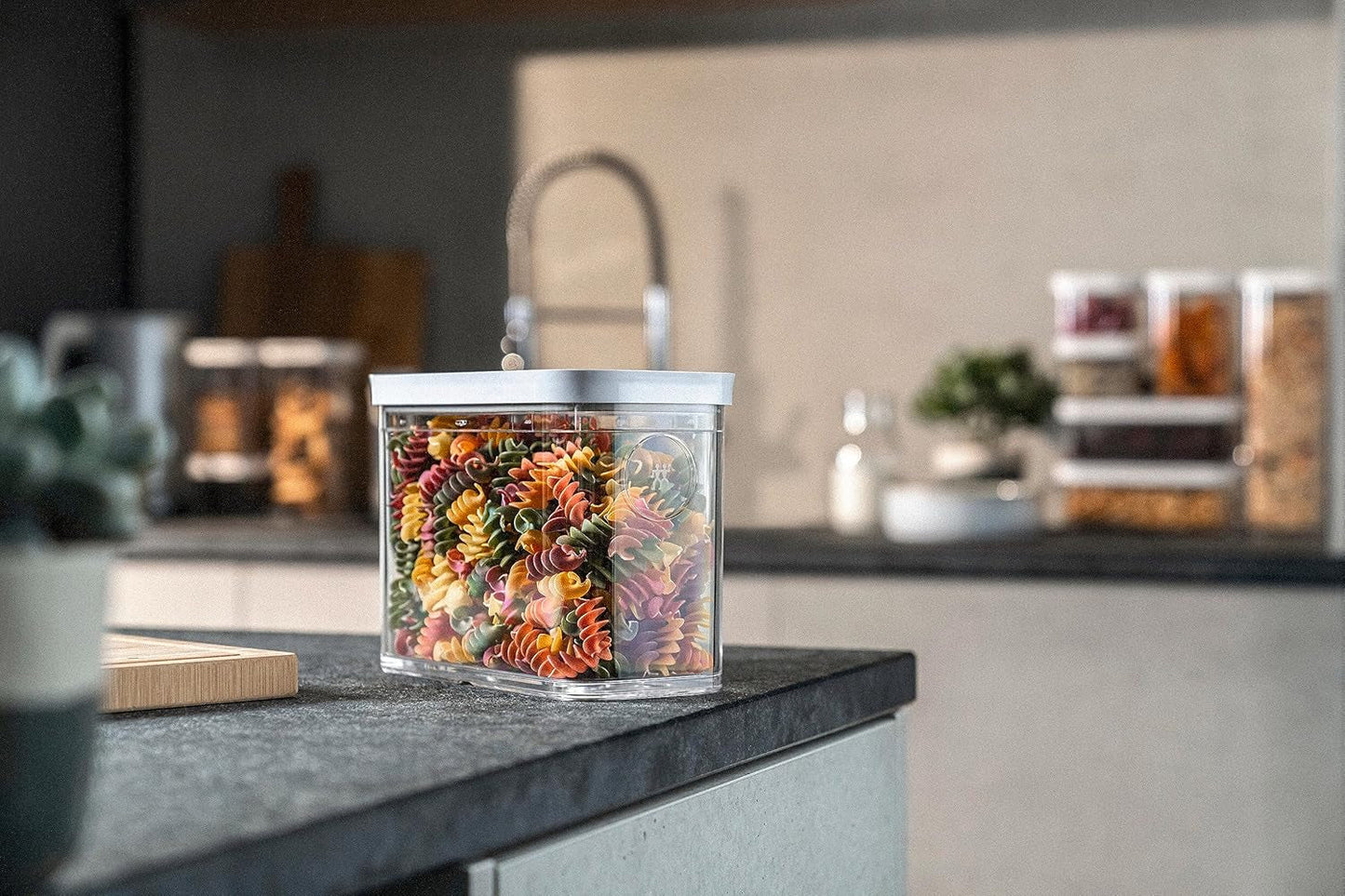 ZWILLING FRESH & SAVE CUBE Box, Größe 2M, modulare und stapelbare Aufbewahrungsbox, hermetische und entleerbare Aufbewahrung, spülmaschinenfest, transparente Frischhalteboxen Naty Shop