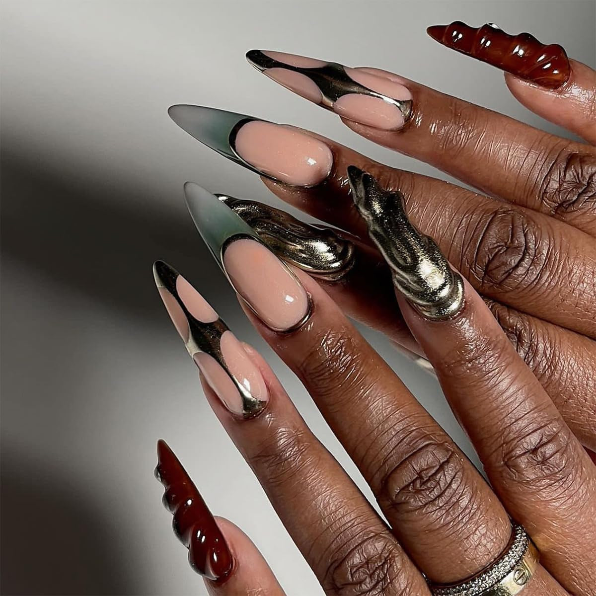 Moonglow Lange Nägel Stiletto Milchweiß Rosa Farbverlauf Glitzer Coole künstliche Nägel mit Kleber Rosa Ombre Glitzer Künstliche Nägel
