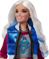 Mattel Disney Zombies 4: Dawn of the Vampires Addison Wells Modepuppe mit abnehmbarem Outfit und 6 vom Film inspirierten Accessoires, JFG32