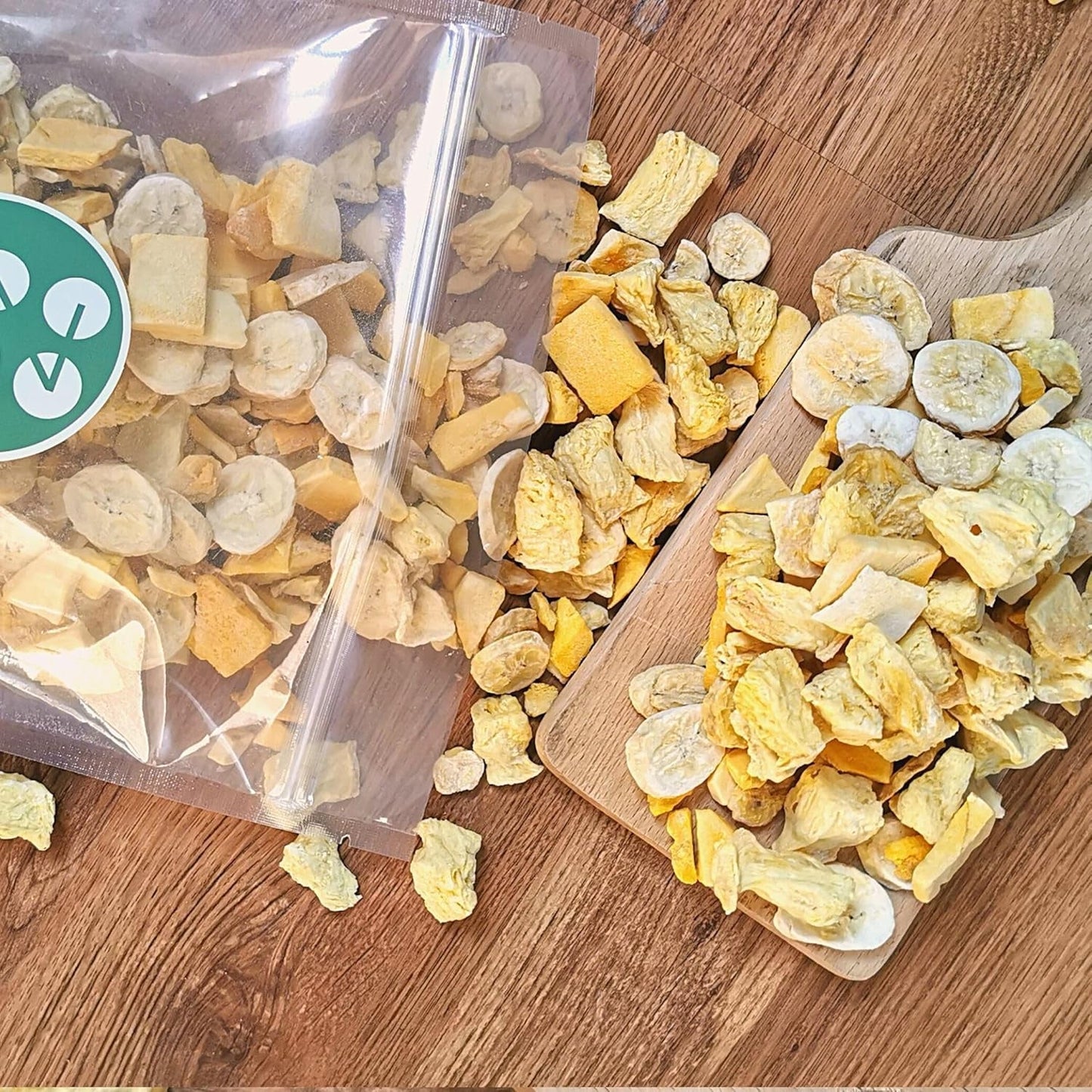 Gefriergetrocknete Früchte Mischung aus tropischen Früchten | XL 350g Gefriergetrocknete Ananas-Mango-Bananen-Mischung aus gefriergetrockneten Früchten | Gefriergetrocknete Früchte Ananas Banane Mango Trockenfruchtmischung | ZingyZoo Dehydrierte Produkte Naty Shop