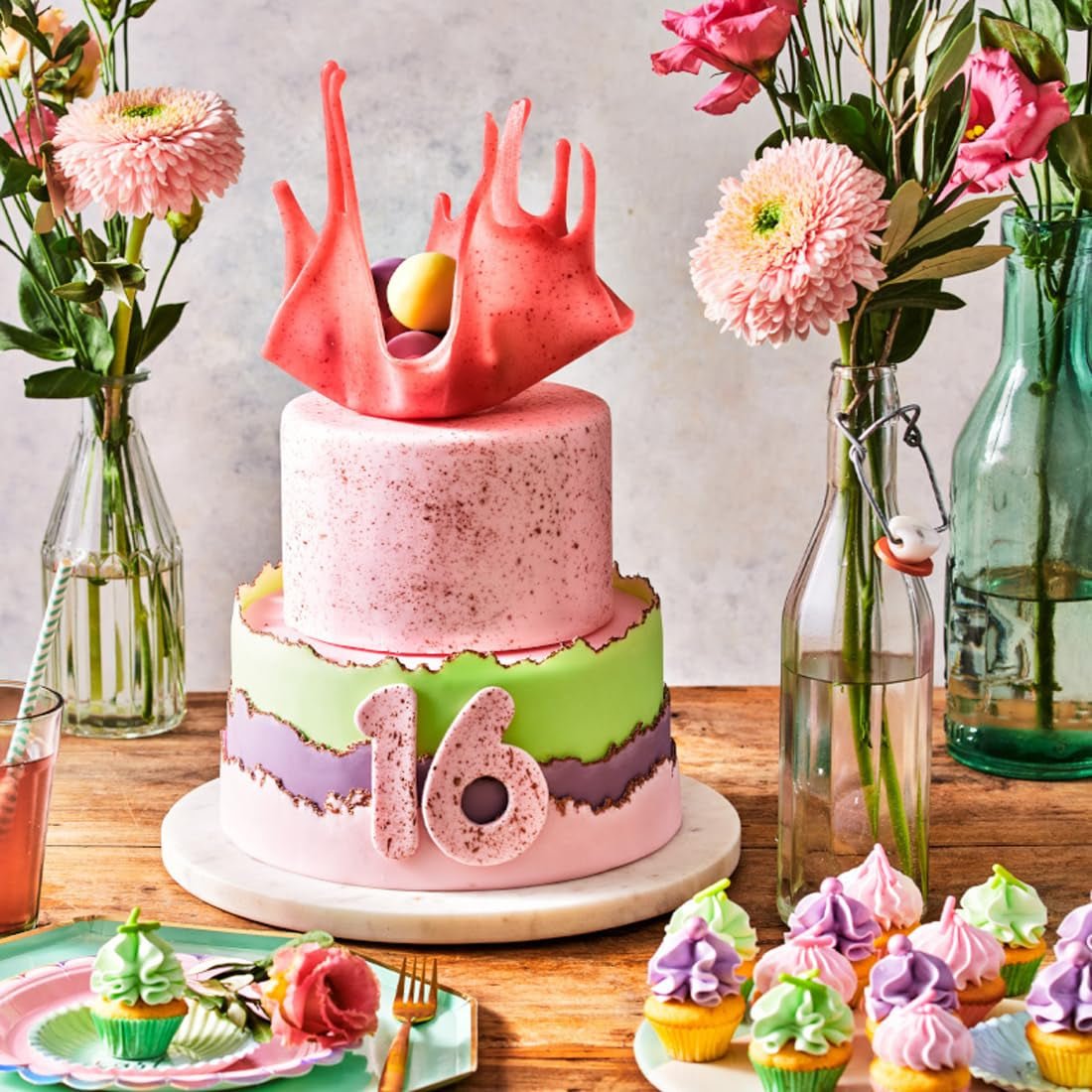 FunCakes lindgrüner Rollfondant: Einfach zu verwenden, glatt, flexibel, weich und biegsam, perfekt zum Dekorieren von Kuchen, halal, koscher und glutenfrei, 250 g Naty Shop Zuckerpaste