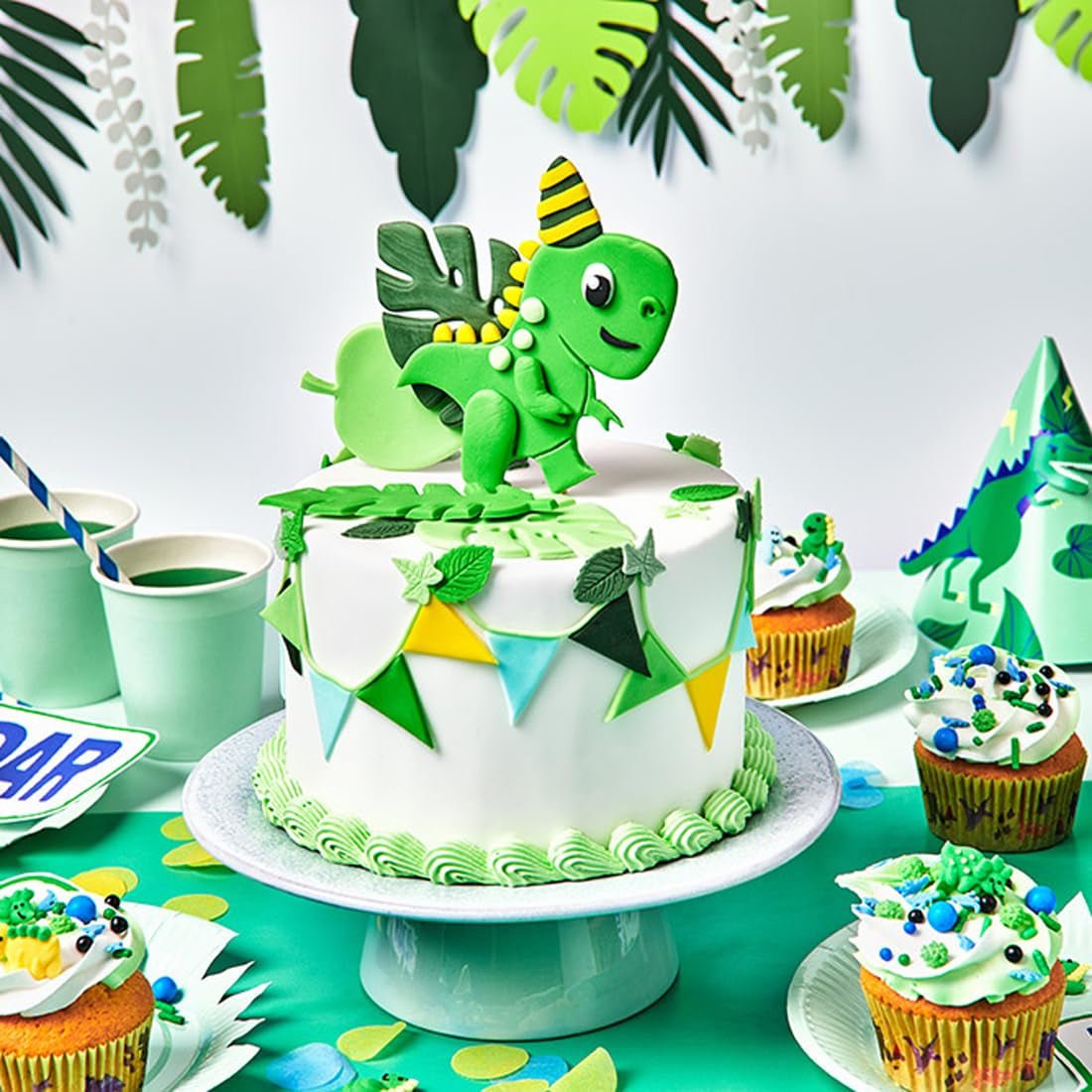 FunCakes Forest Green Rollfondant: Einfach zu verwenden, glatt, flexibel, weich und biegsam, perfekt zum Dekorieren von Kuchen, halal, koscher und glutenfrei, 250 g Naty Shop Zuckerpaste